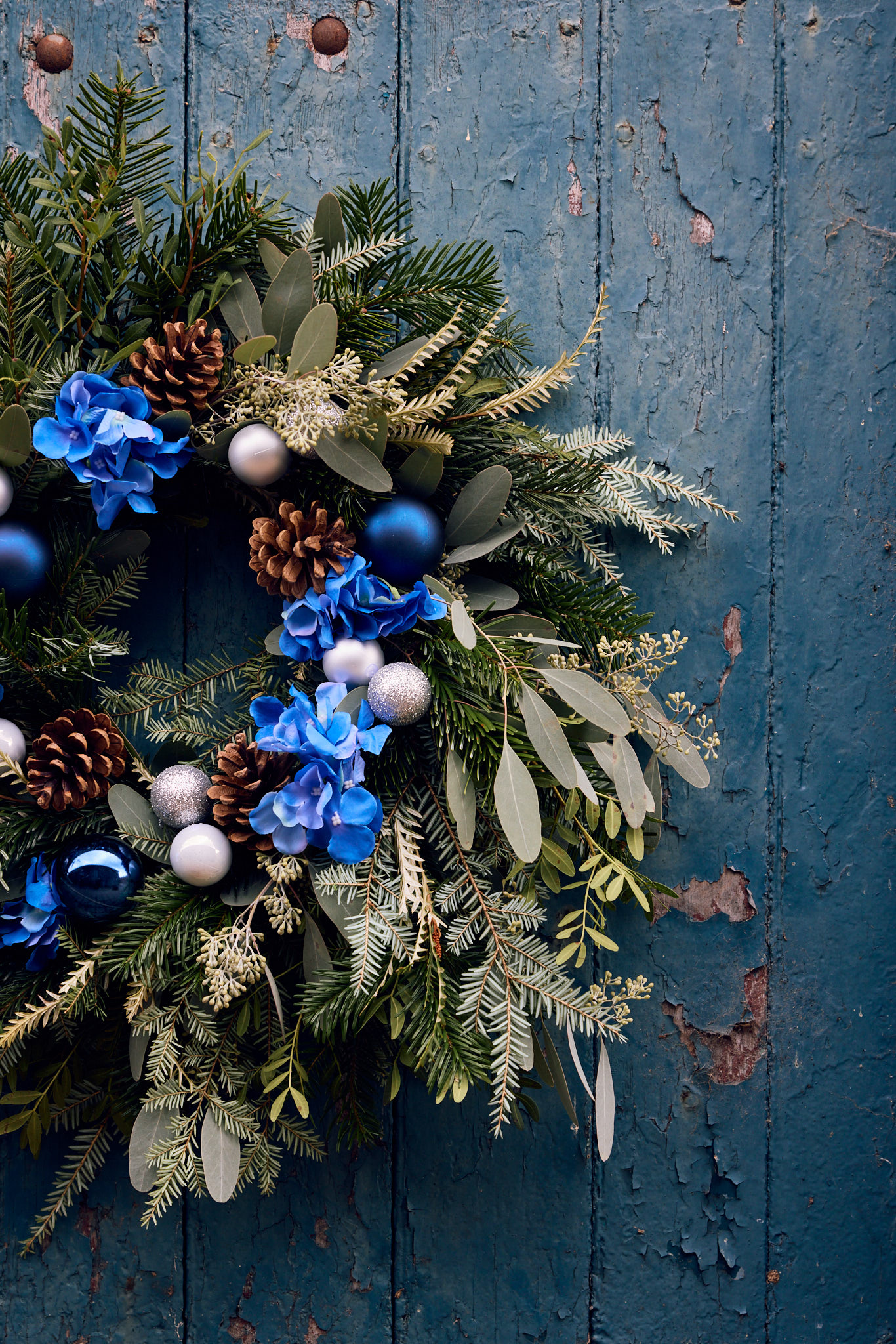 Behind the Scenes – How We Make Our Handmade Wreaths 